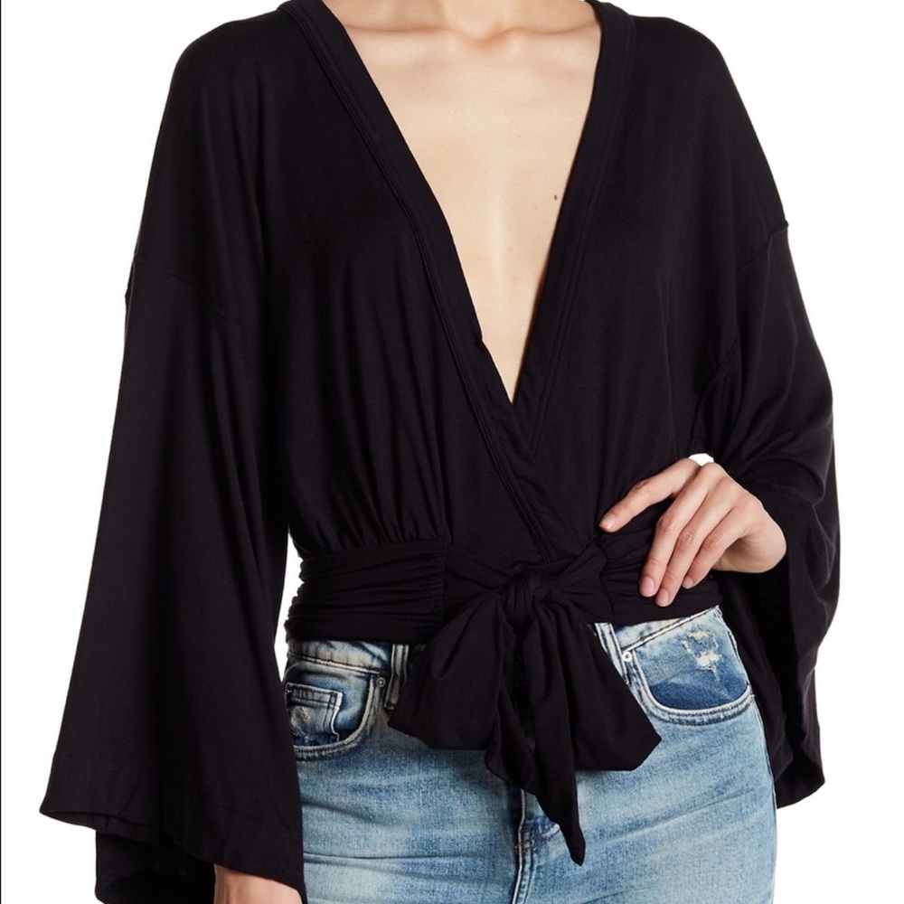 THATS A WRAP FREE PEOPLE TOP - Picture 1 of 6